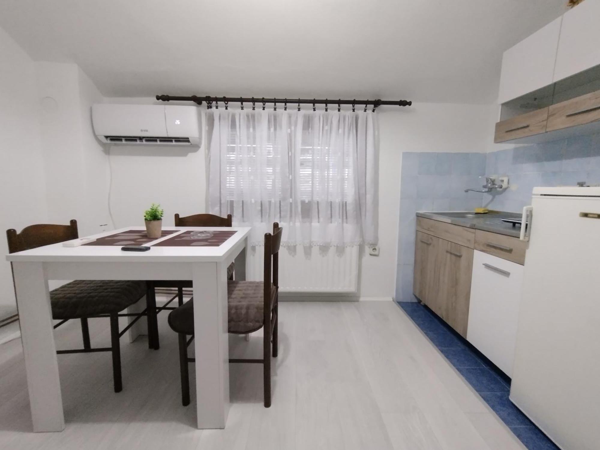 Apartman Dm Apartamento Valjevo Quarto foto